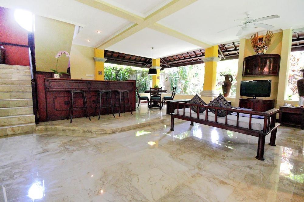 Royal Hotel And Villa Bali Legian Εξωτερικό φωτογραφία